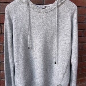 Neiman Marcus Soft Gray Cashmere Hoodie Pullover